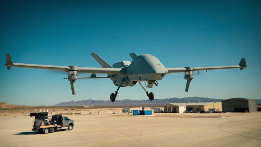 Drone militaire en vol