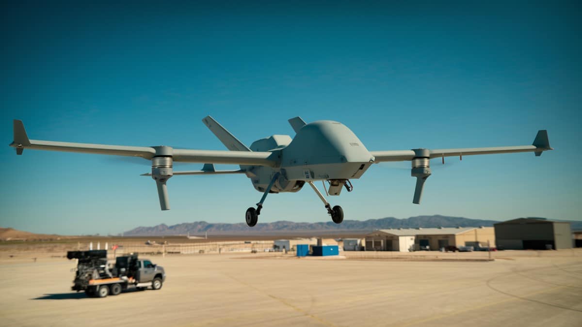 Drone militaire en vol