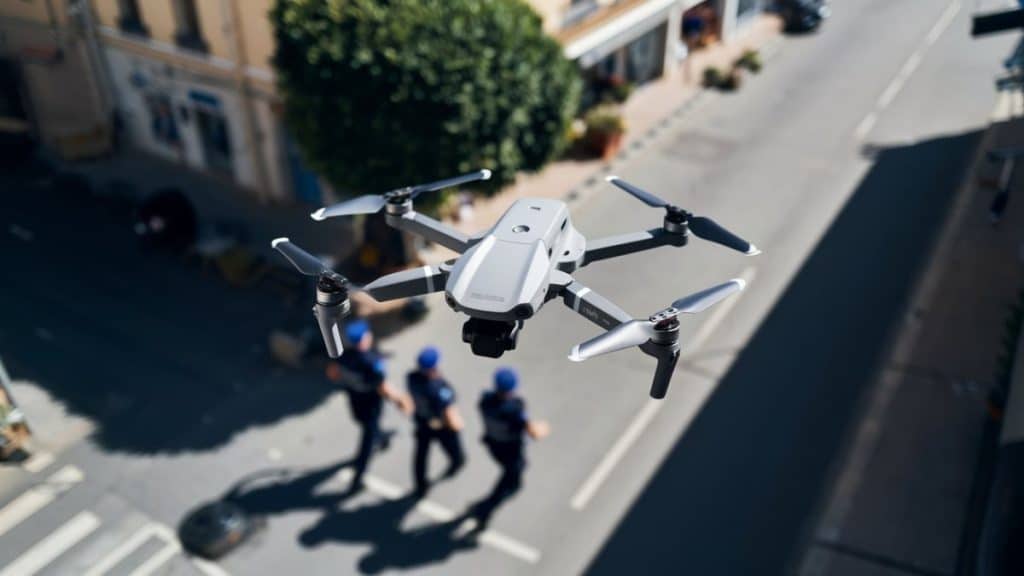 Drone en patrouille policière