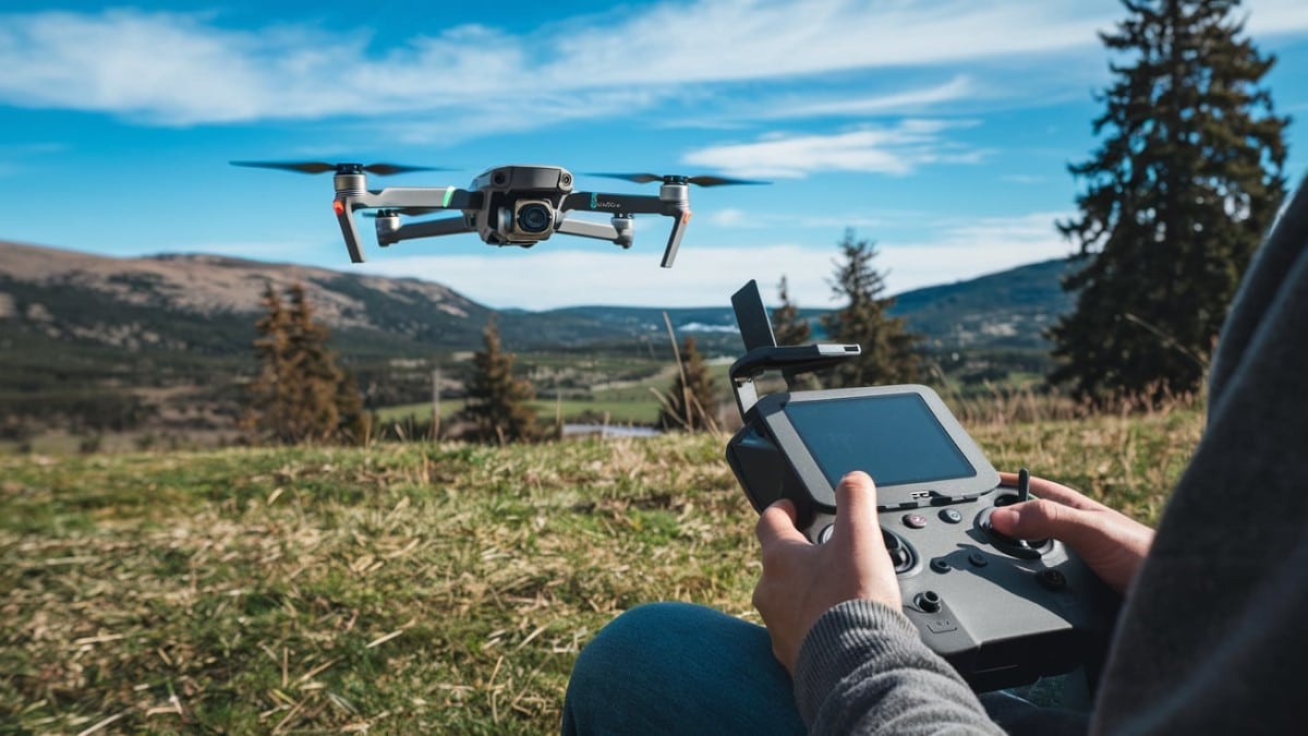 Pilotage de drone en montagne